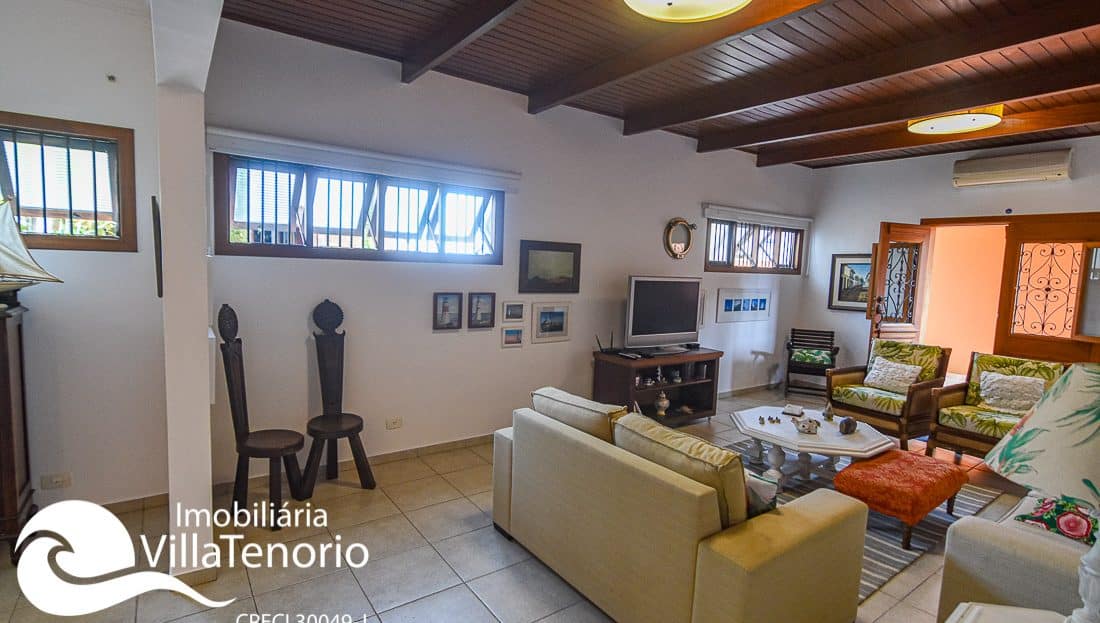 CASA PARA VENDER NA PRAIA DA ENSEADA EM UBATUBA