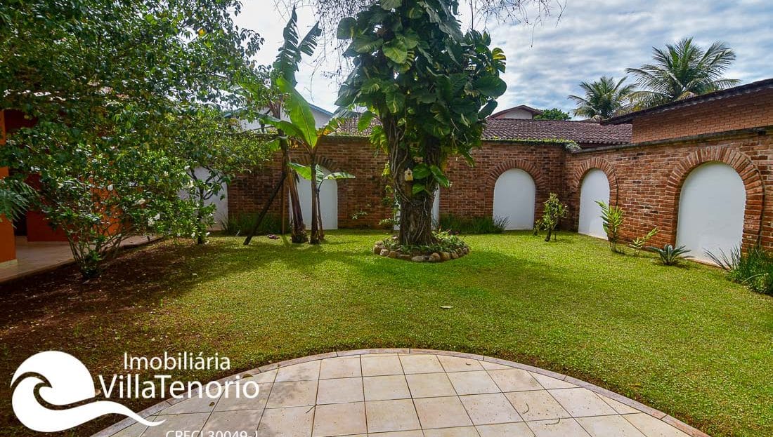 CASA PARA VENDER NA PRAIA DA ENSEADA EM UBATUBA