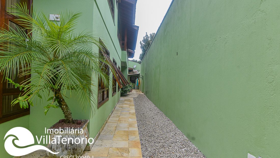 Casa para vender na Praia da Enseada em Ubatuba SP_ Villa Tenorio_area externa