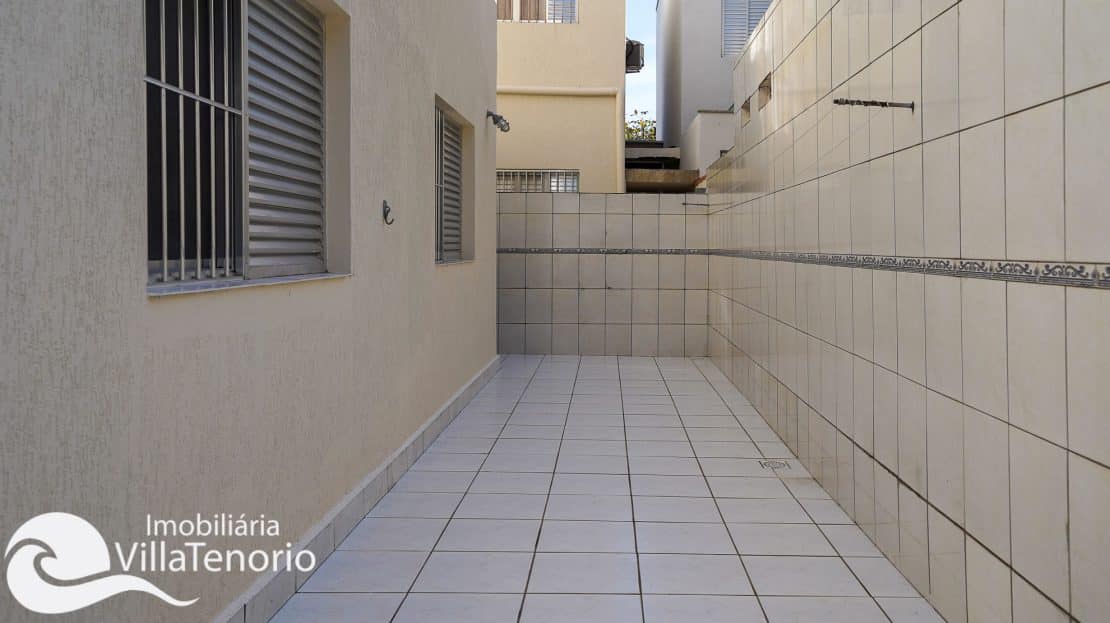 Quintal - Apartamento a venda na Praia do Tenorio em Ubatuba - Imobiliaria Villa Tenorio-13
