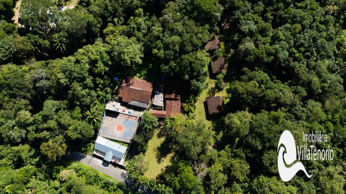 casa no corcovado 4km da praia 3 quartos 2.615 m² -100